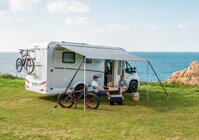 Fiamma F45L 550 Wandmarkise, Auszug 2,5 m, Schwarz, Tuch Royal Grey